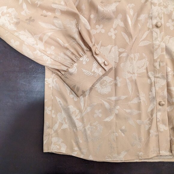 Calvin Klein Neck Tie Button Up Size Medium - Picture 2 of 4